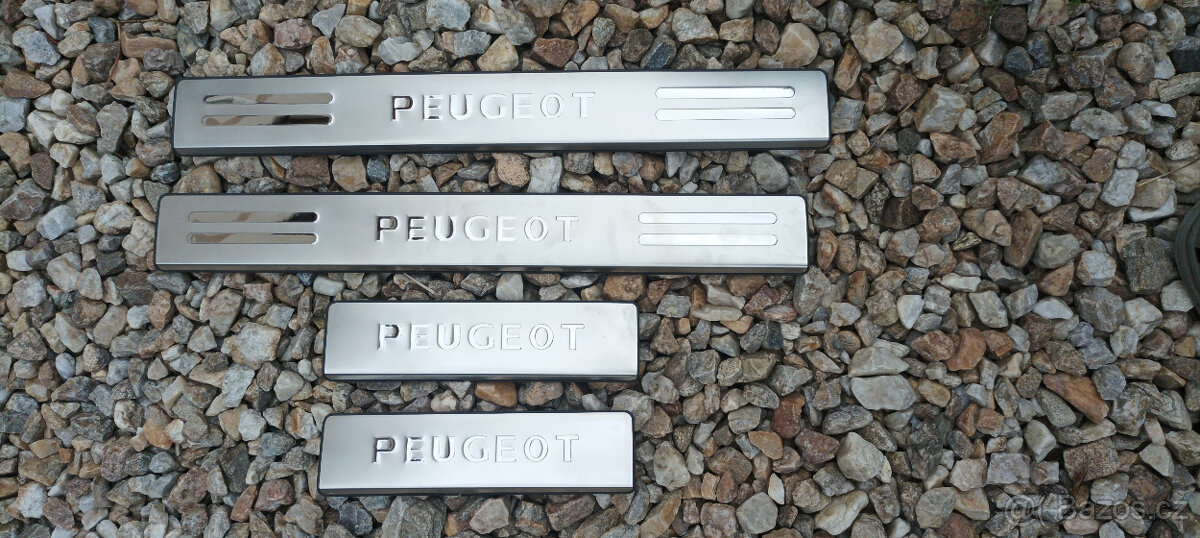 Prodám kryty prahů - prahové lišty PEUGEOT 206