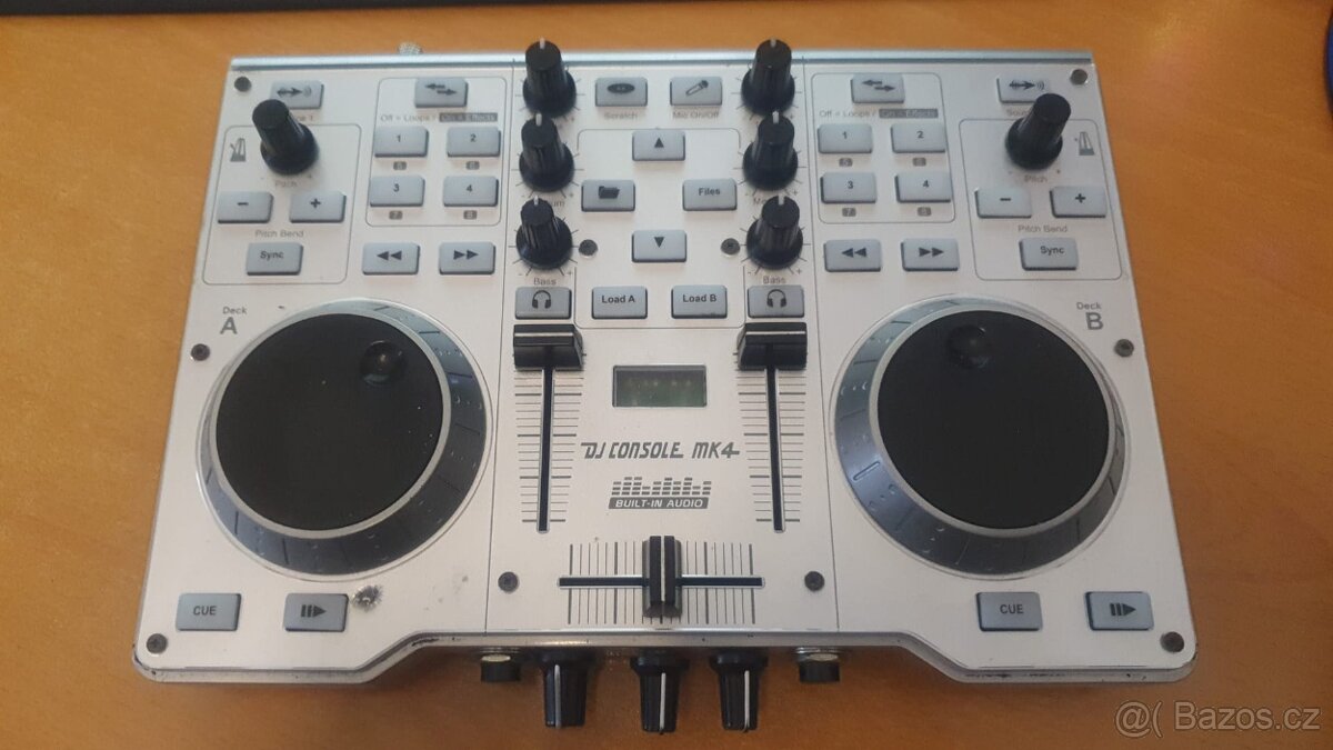DJ Console Mk4 DJ Controller