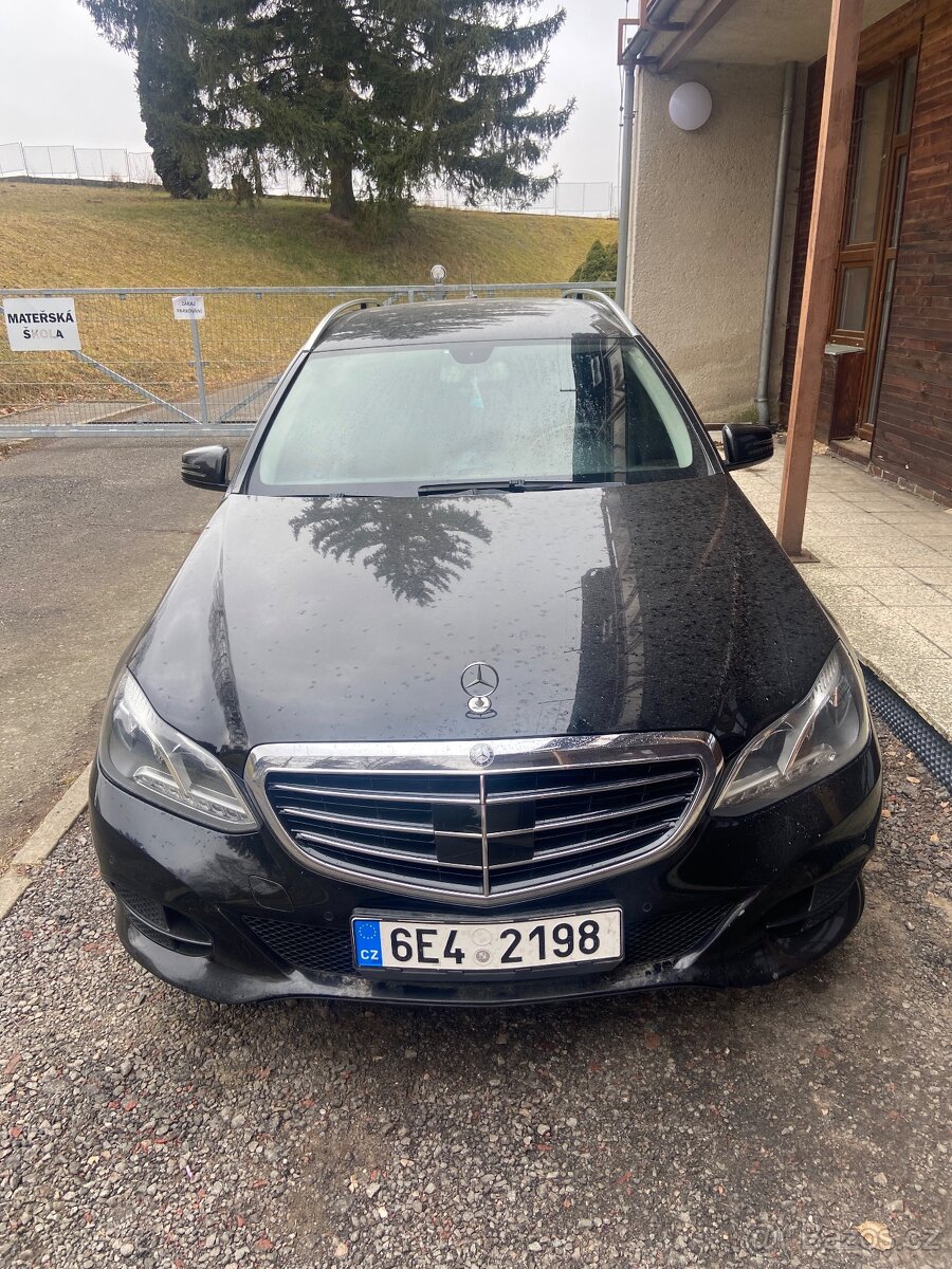 Prodám Mercedes Benz E200 2.0 - 100kw ,w212,rok 2013,
