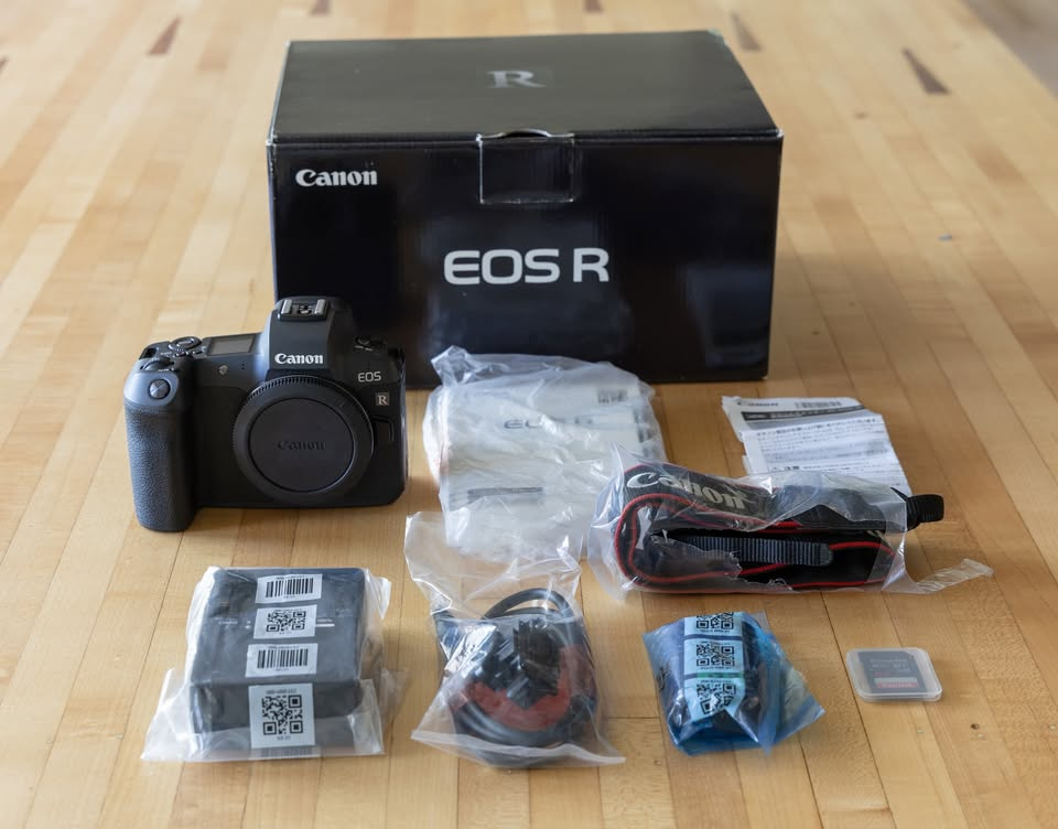 Canon EOS R