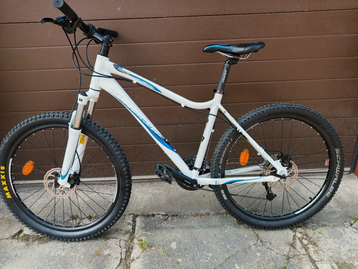 GIANT 26" dívčí, dámské horské kolo