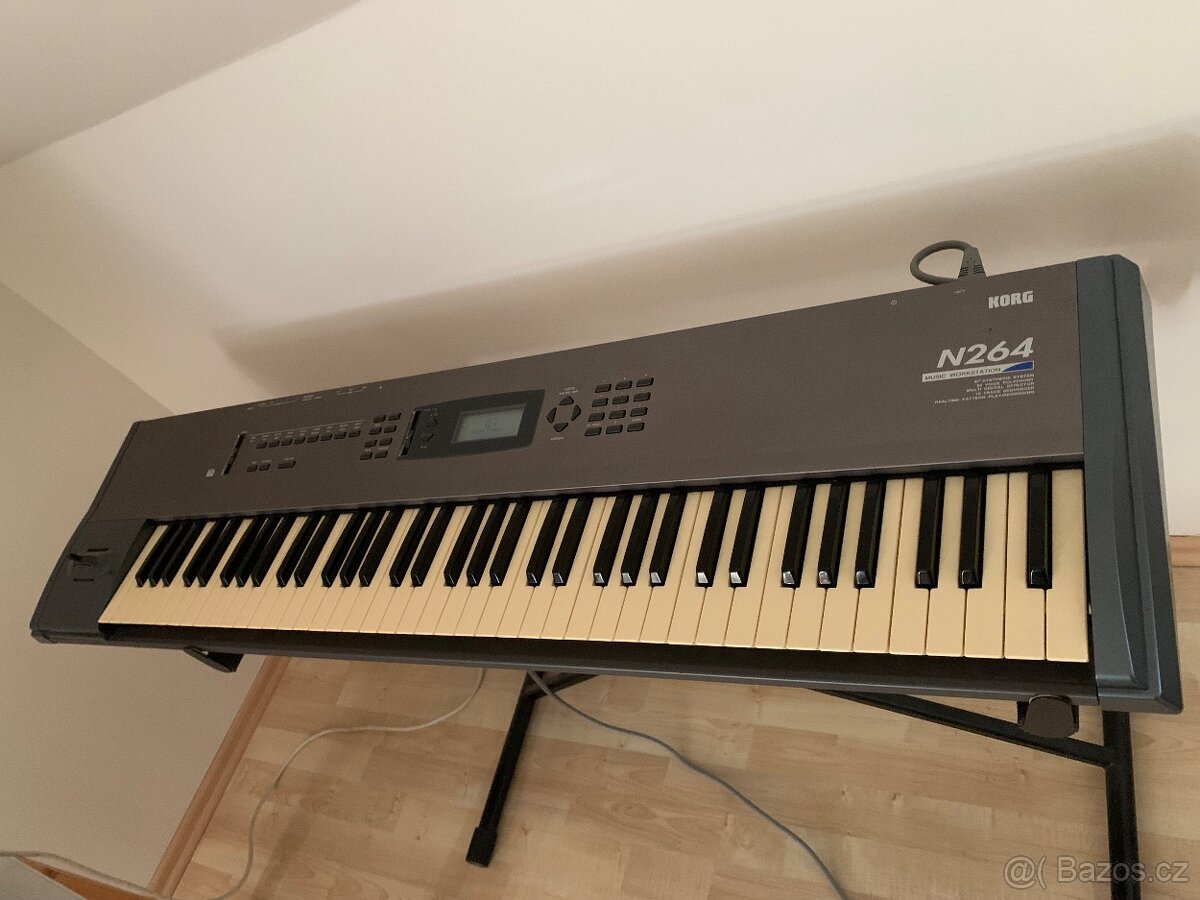Syntezátor Korg N264 Music Workstation
