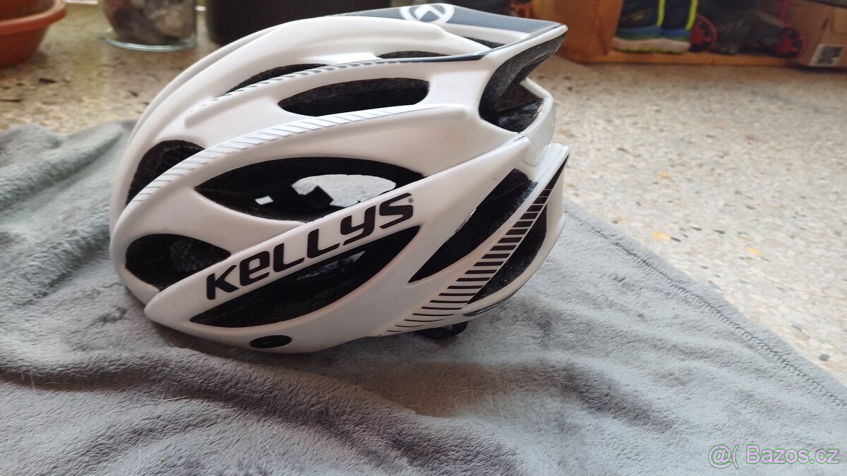 Cyklistická helma Kellys