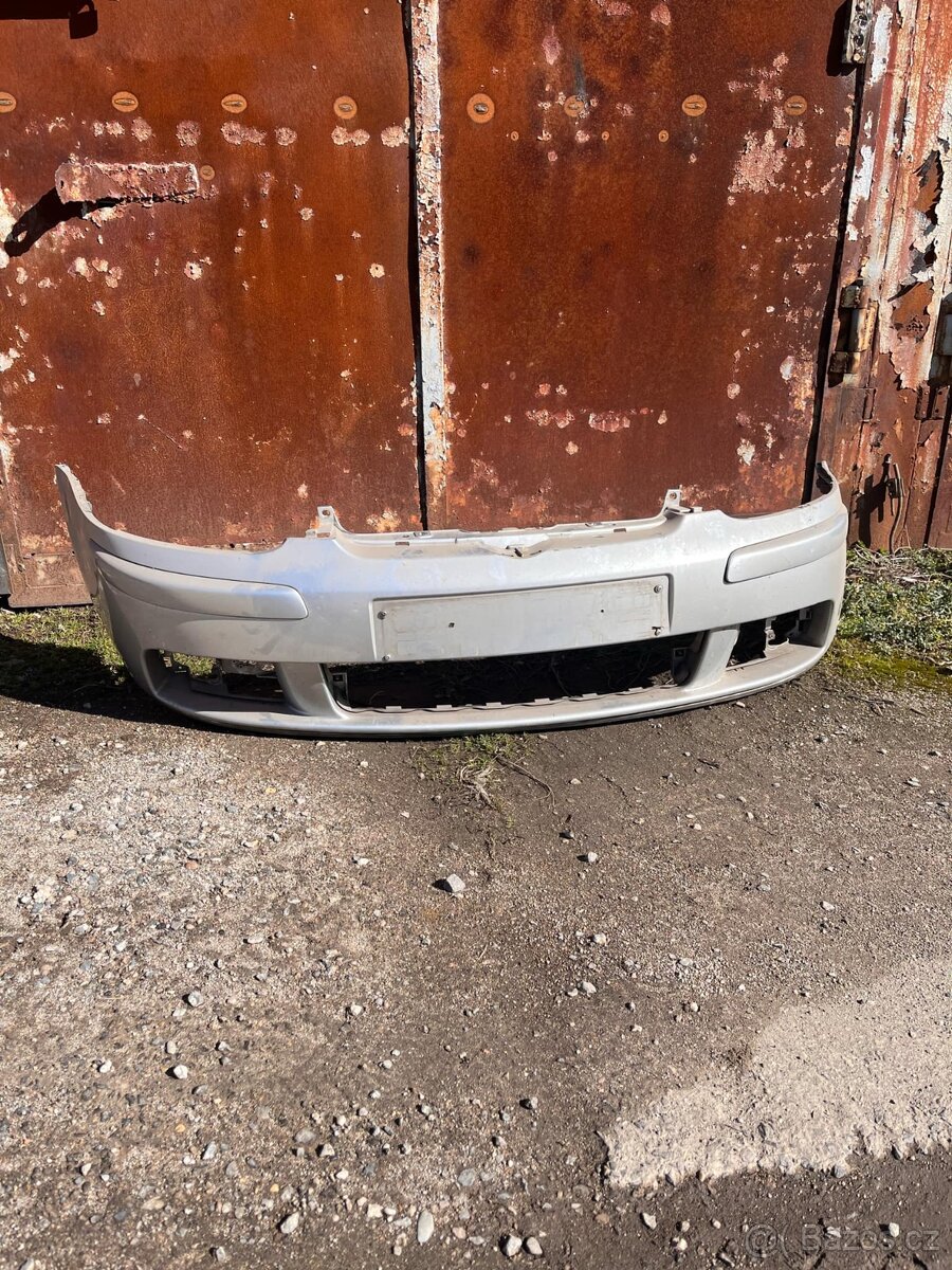 Vw golf 5 přední nárazník