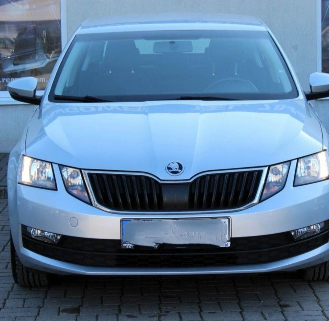Škoda Octavia 3 facelift mlhovky , airbag, maska 5E0