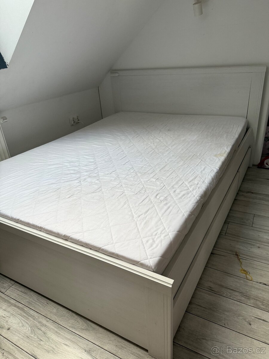 Postel Ikea 140x200 šuplíky 4x