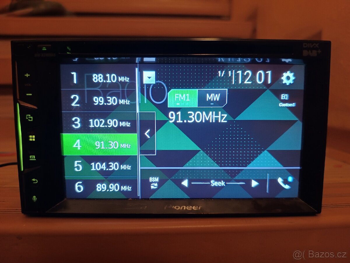 Autorádio Pioneer 2DIN, bluetooth, CD/DVD, DAB+, anténa