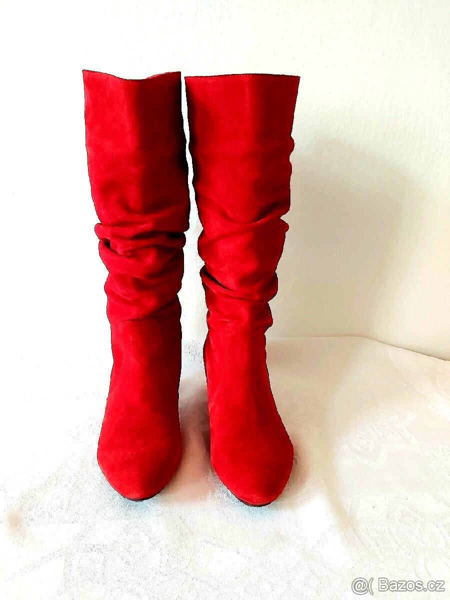 Červené kozačky z pravé kůže vel.38