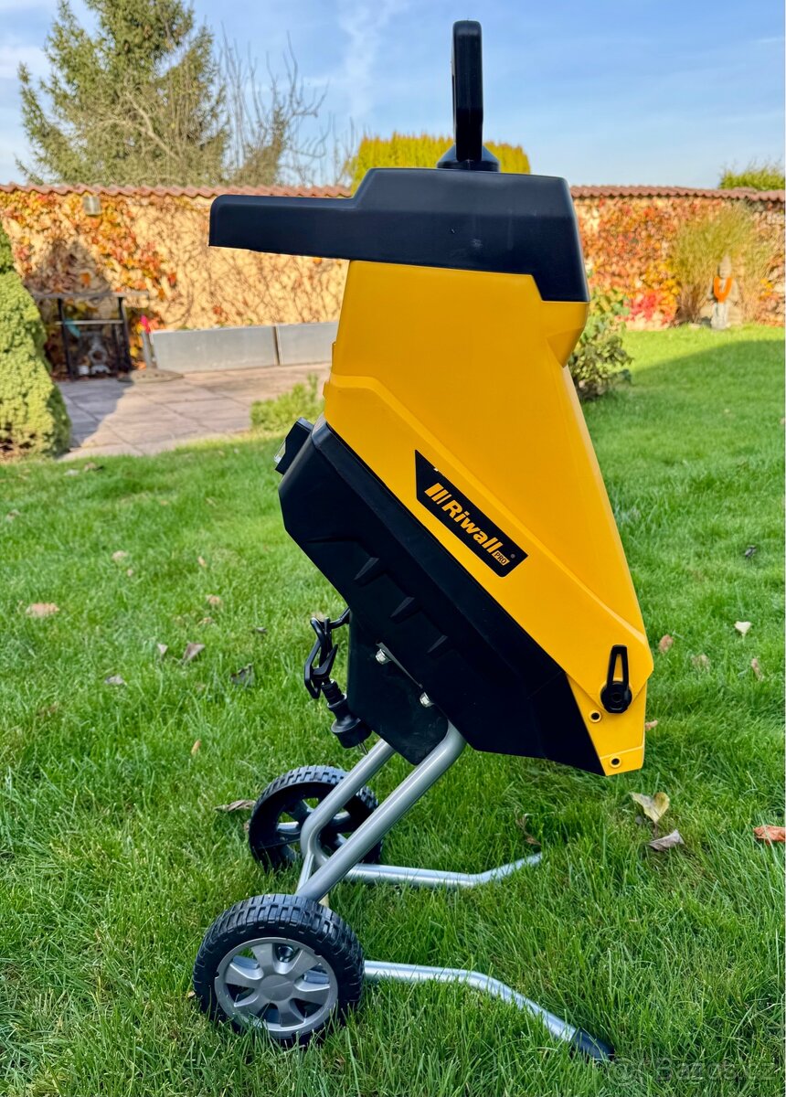 Prodám drtič větví Riwall PRO RES 2545