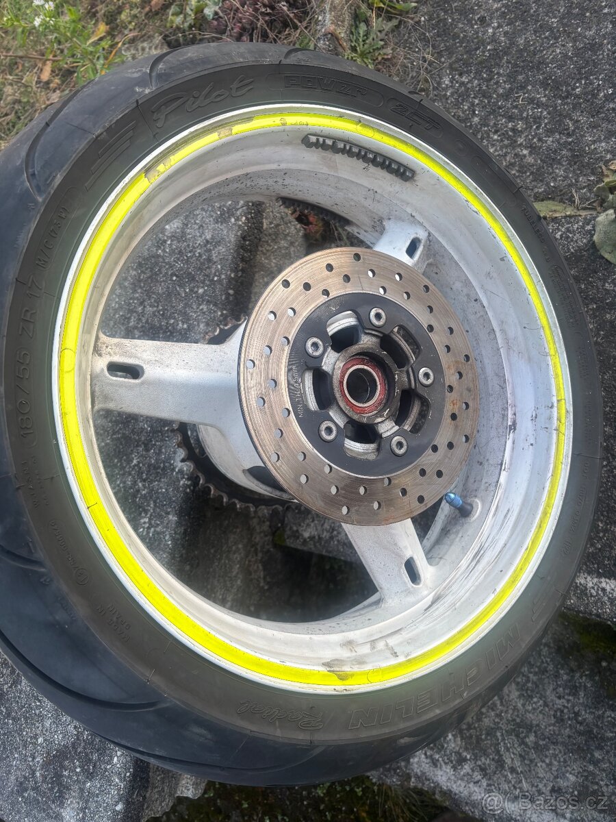 Zadni kolo na Suzuki Gsxr 750 600 00-05