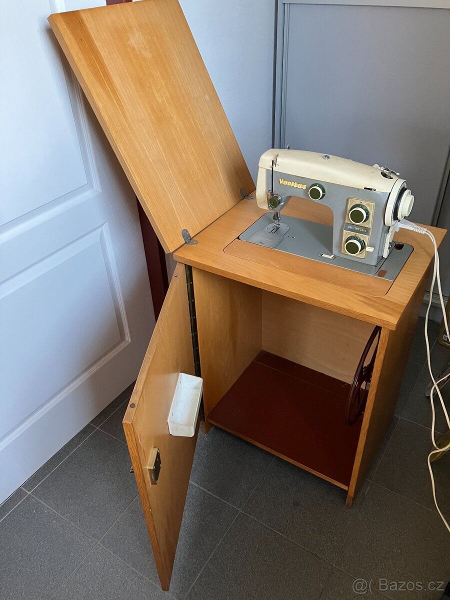 Šicí stroj VERITAS