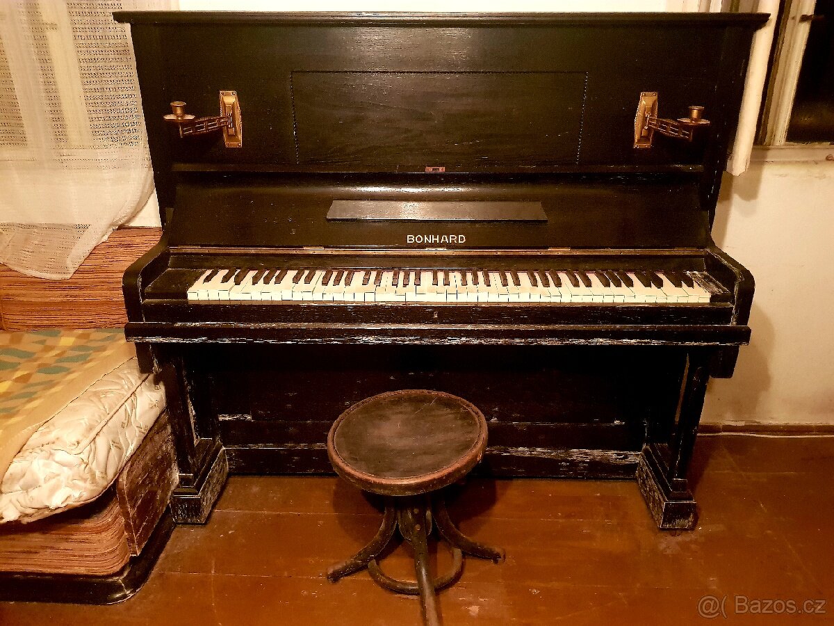 Piano Bonhard retro vintage dekorace