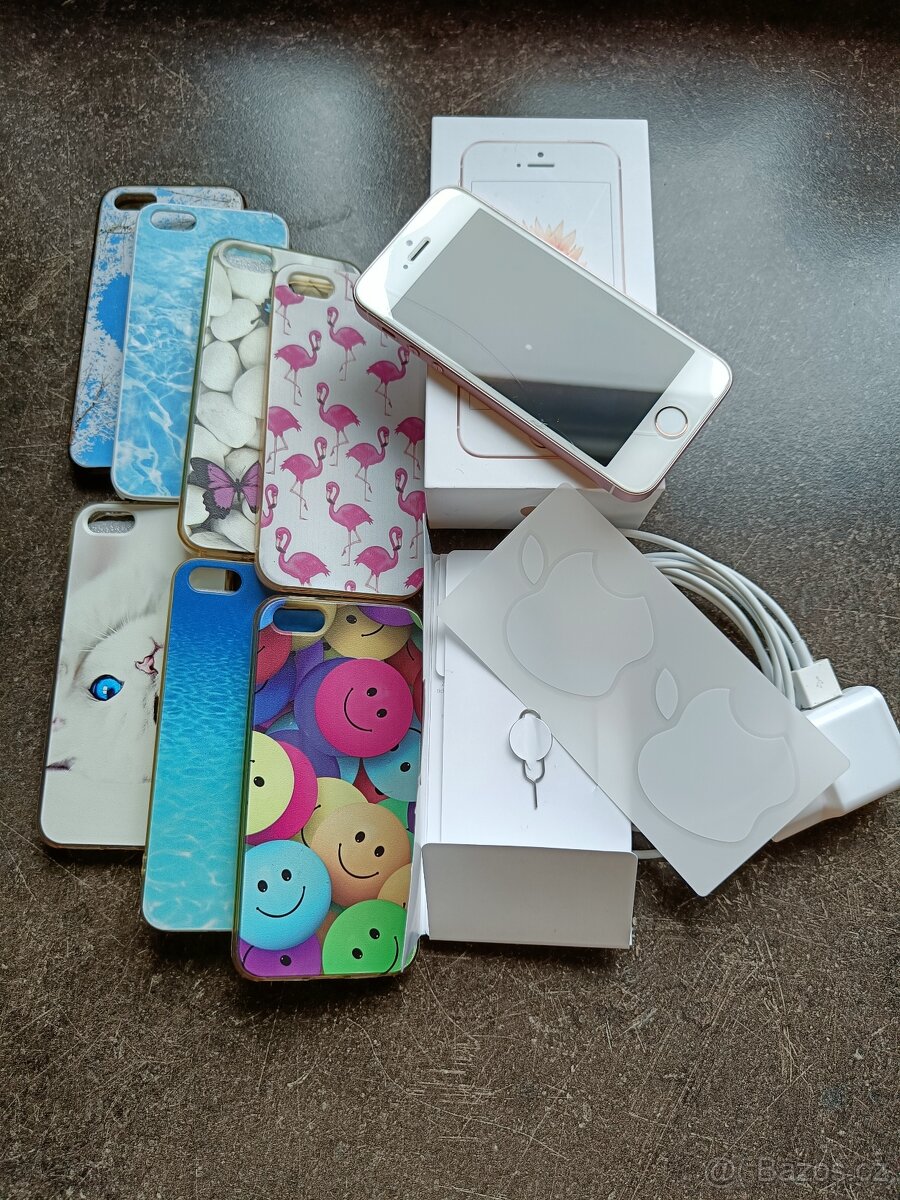 Apple iPhone SE 32gb rose gold pěkný stav