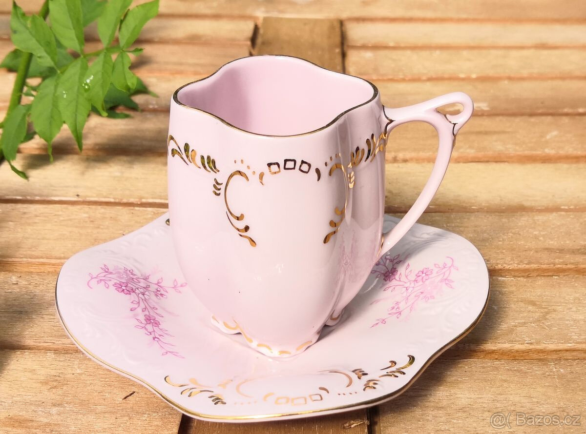 růžový porcelán - šálek s podšálkem tvar Regina