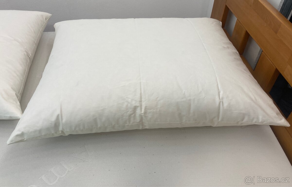 NOVÝ LUXUSNÍ polštář - prachové peří