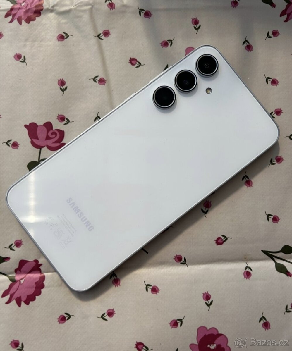 Samsung A55 128GB V ZARUCE