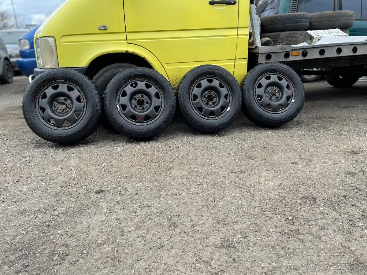 Sada plechačů 5x114,3 R15 zimní sada