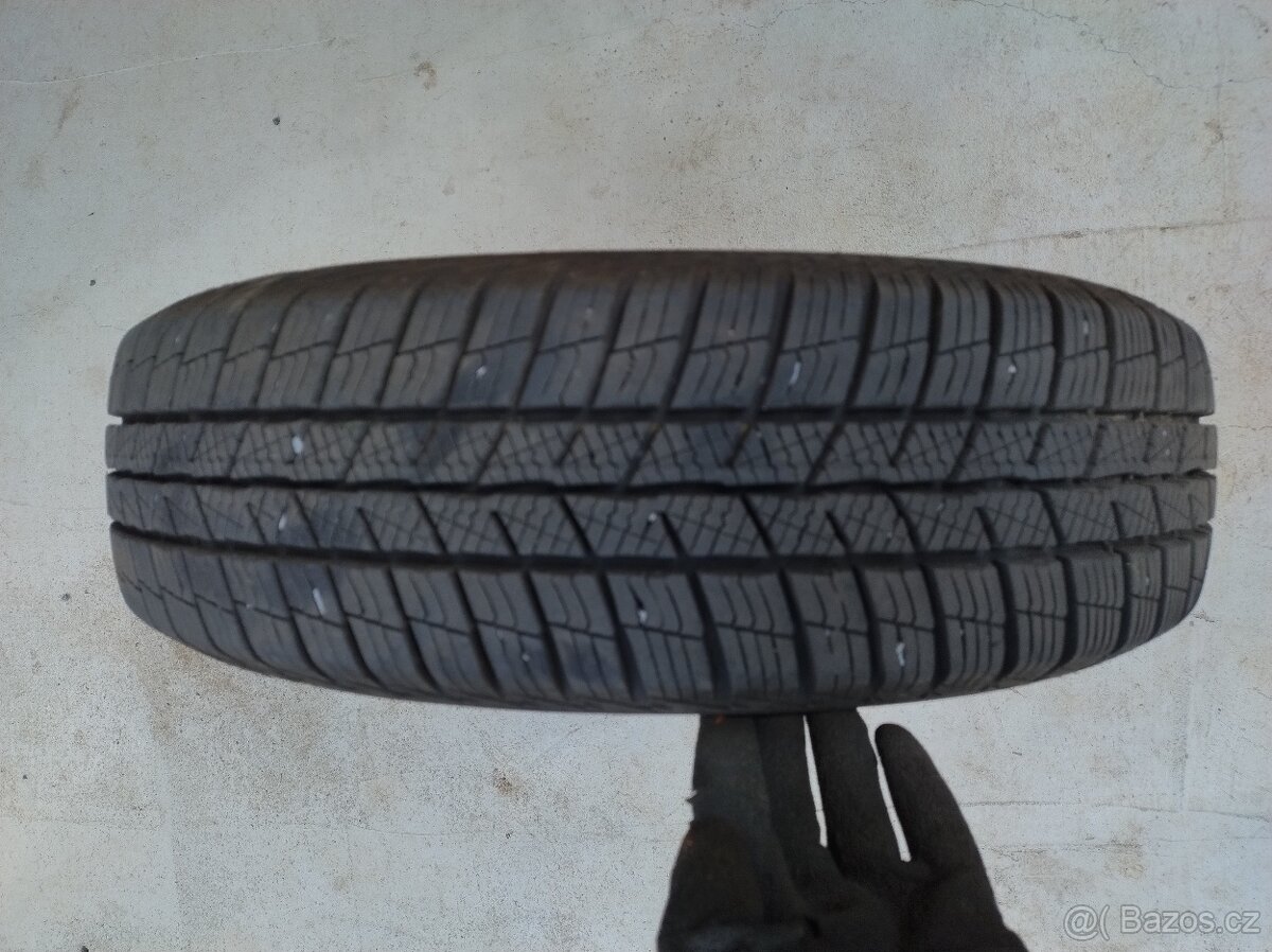 Zimní pneu 165/70 R14