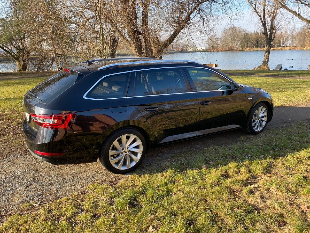 Škoda Superb Combi DSG L&K 140 kW (10_2015) TOP Výbava