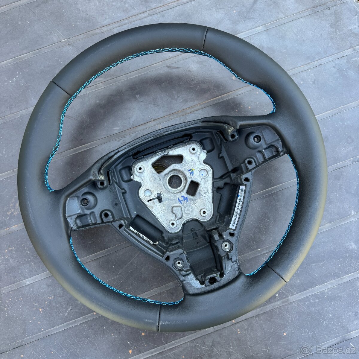 Bmw 5 F10/F11 nový kožený volant