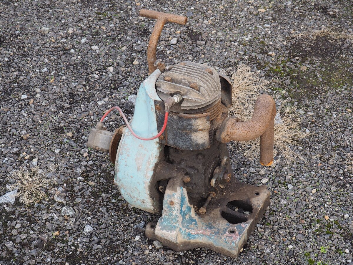 Motor DKW z centrály Wehrmachtu