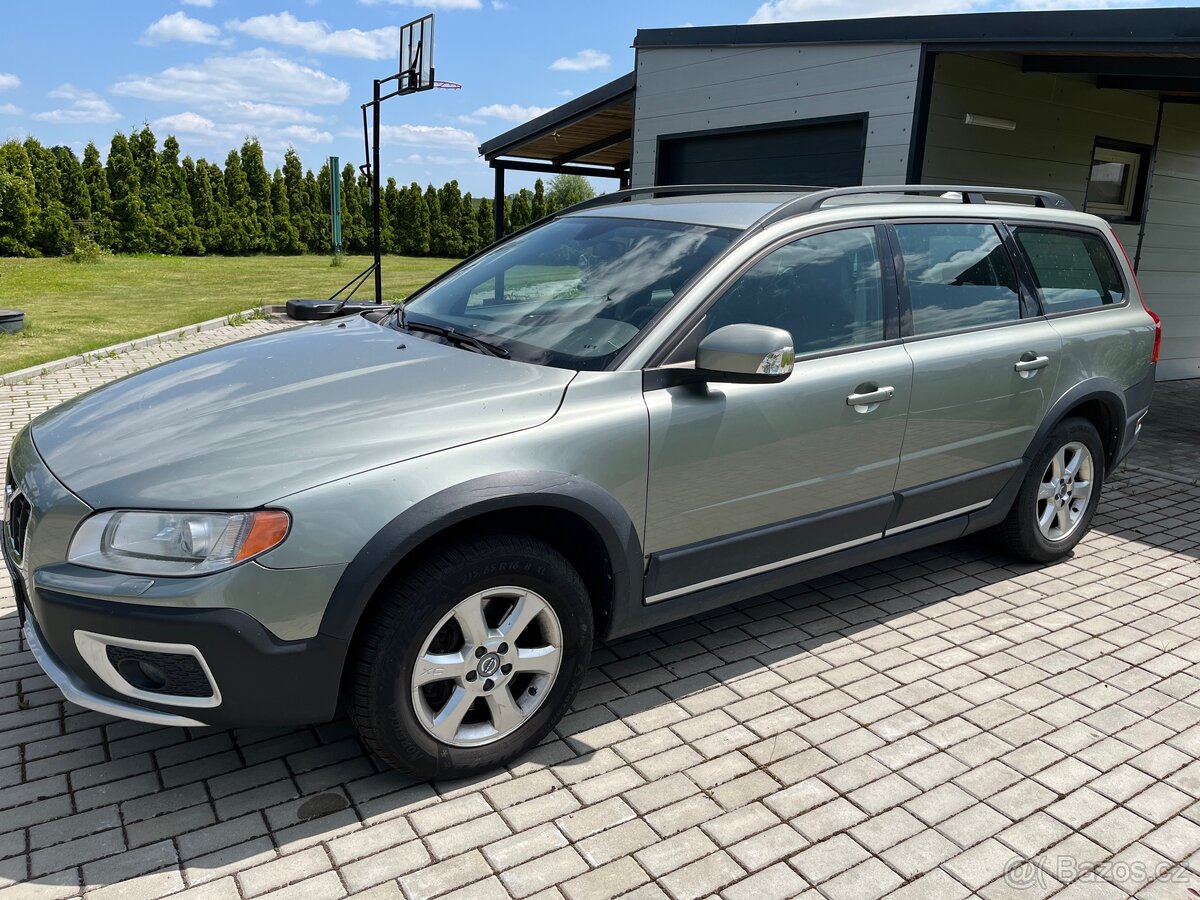 Volvo XC70 2.4D 136kw AWD