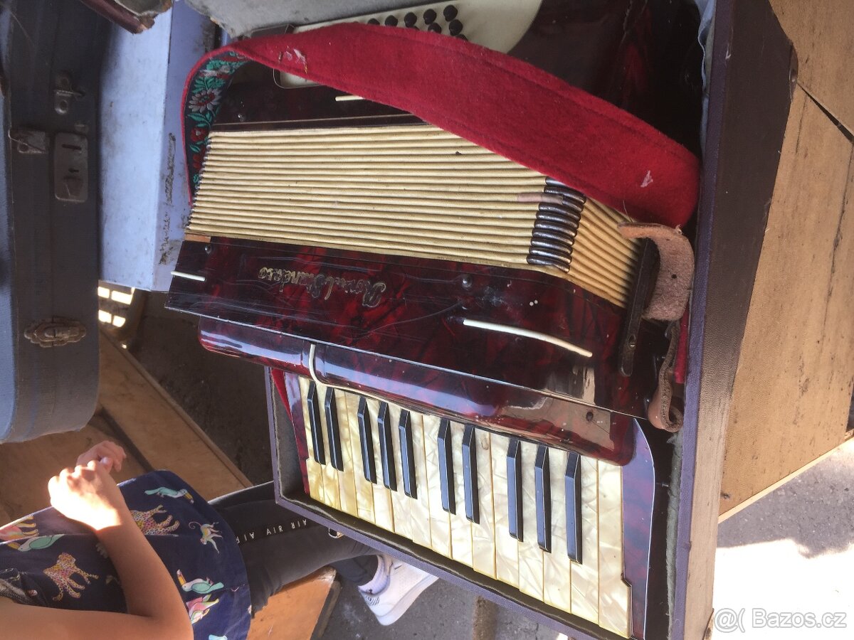 Tahačů harmonika