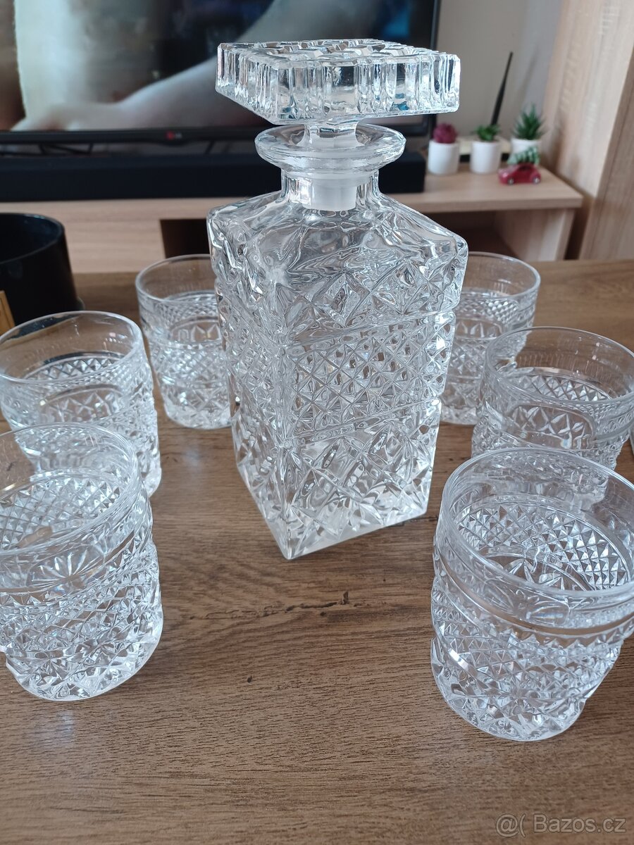 Stará karafa + 6 sklenic, NEPOUŽITÉ
