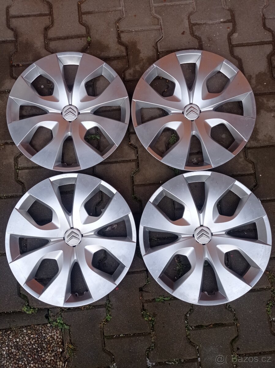 Kryty kol Citroen 16'
