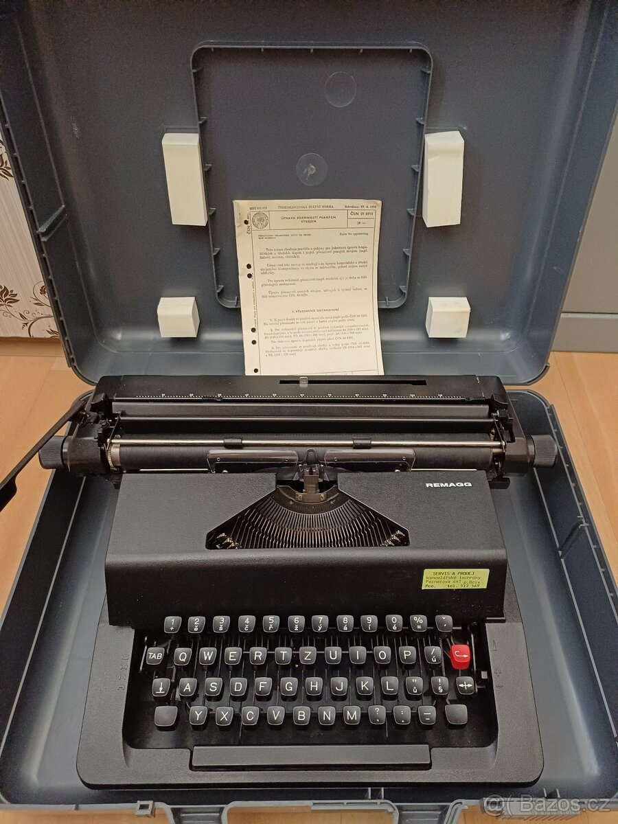 Psací stroj Remagg