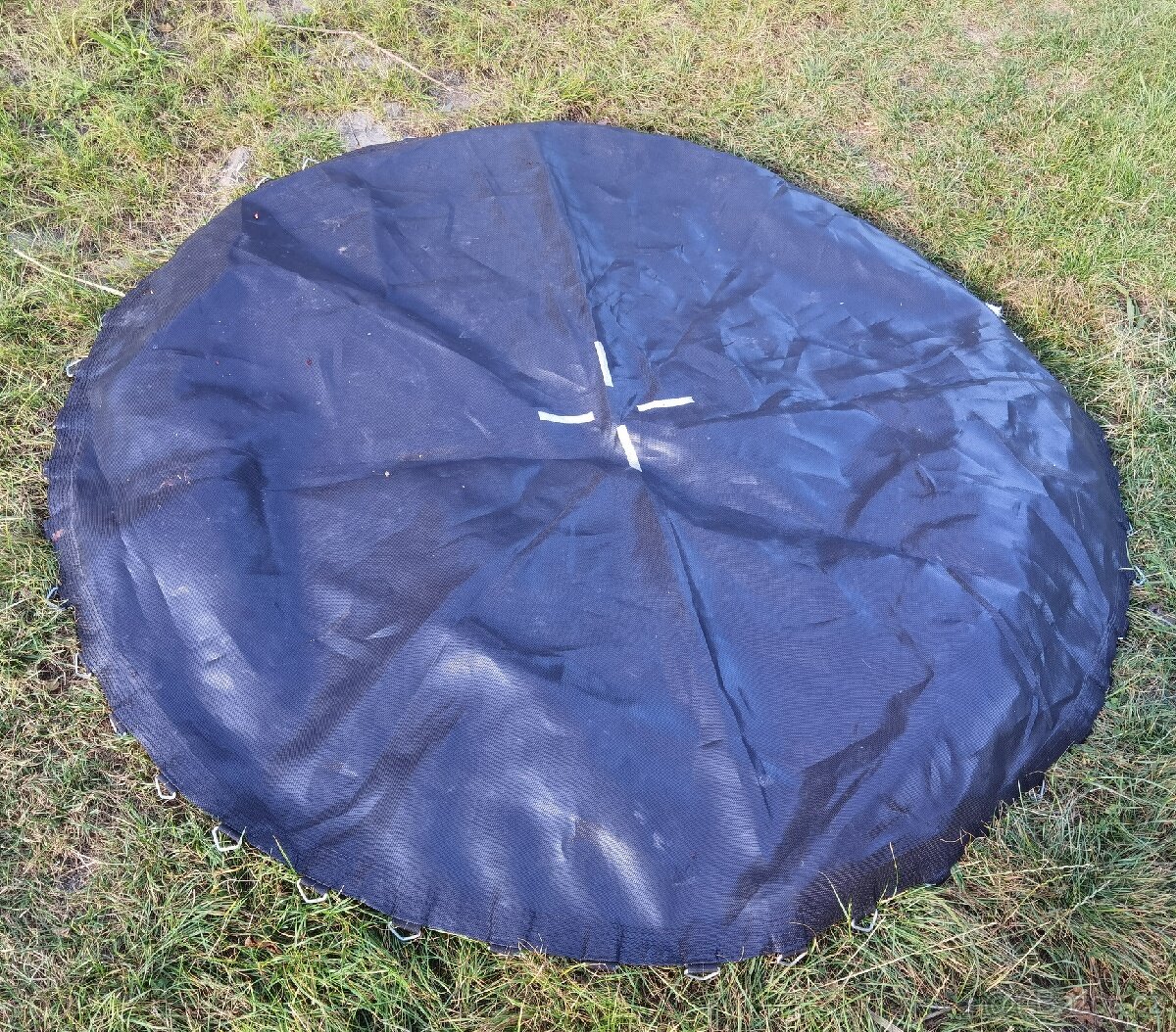 Daruji skákací plochu na trampolinu průměr 200cm