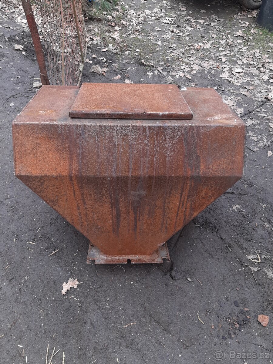 Násypku na uhlí kotel vm 45