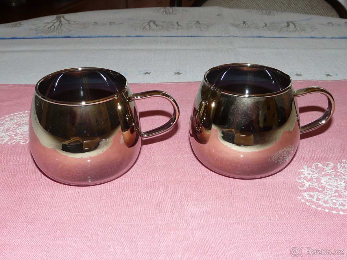 Skleněné hrnečky