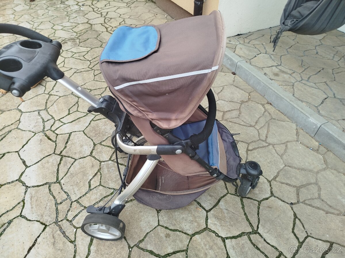 Sportovní kočárek