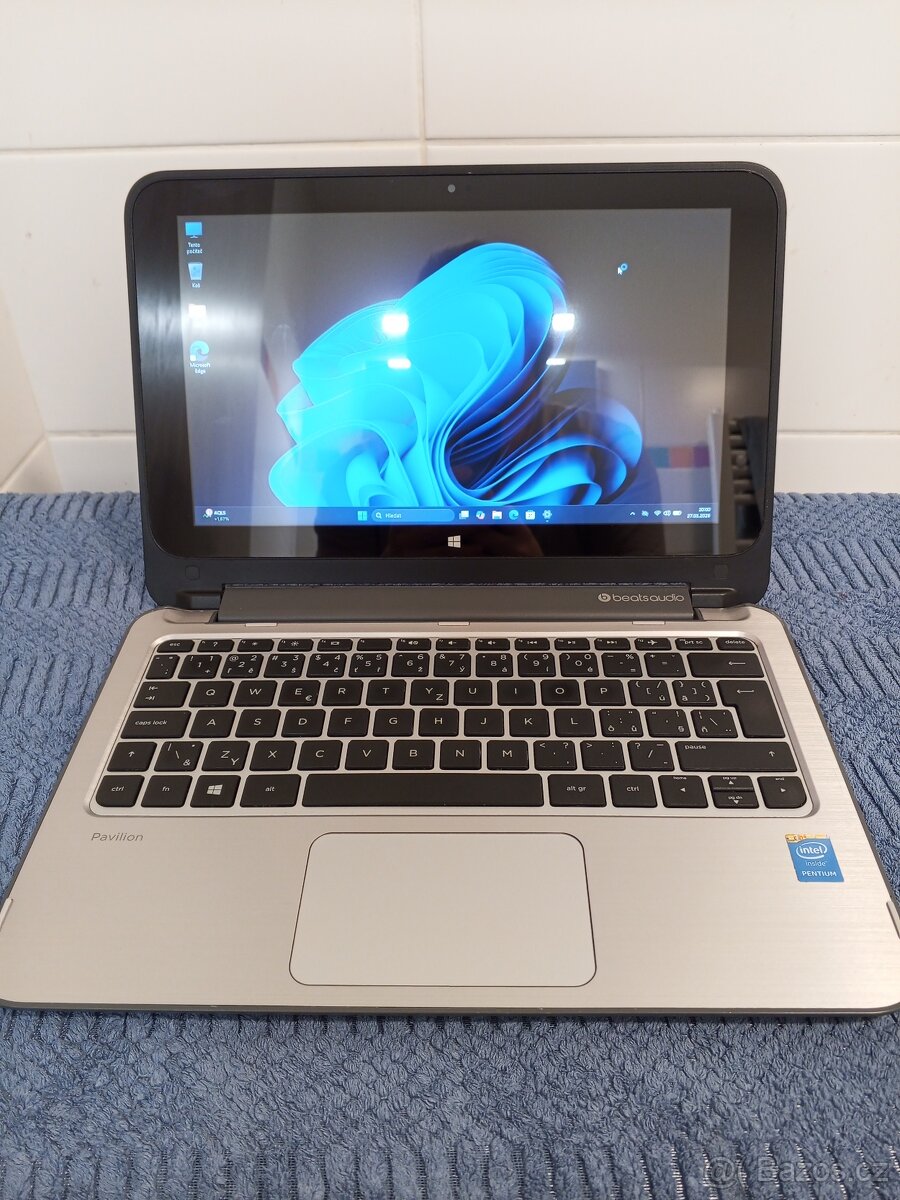 Notebook HP Pavilion x360 2in1 s dotykovou obrazovkou.