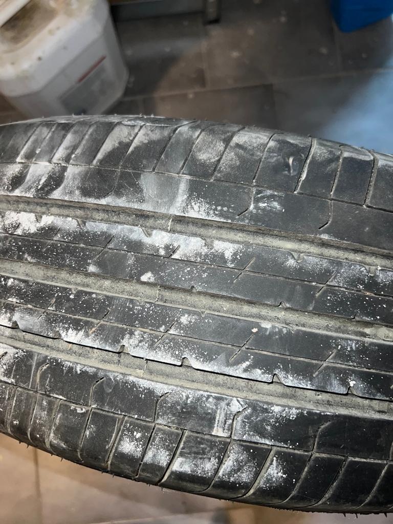 1 ks letní pneu