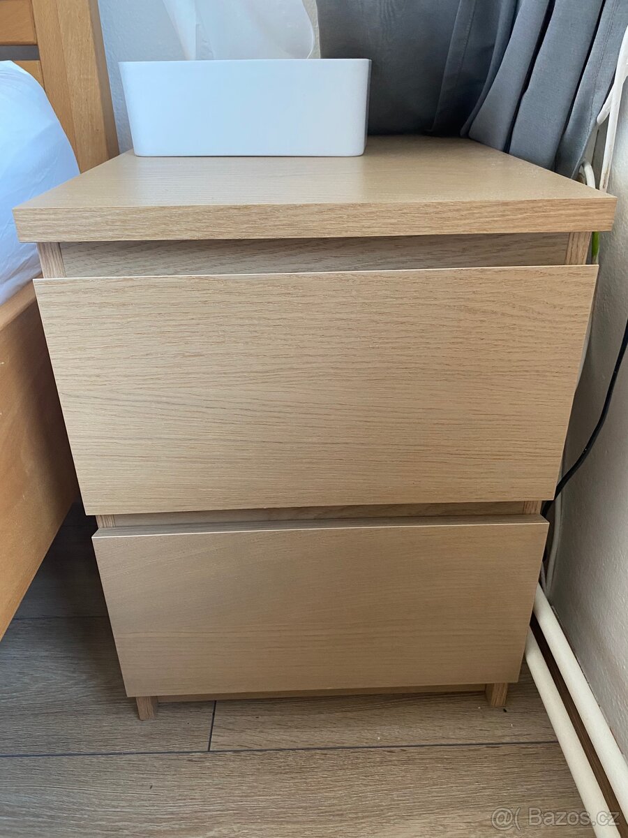 DVA Noční stolky malm IKEA