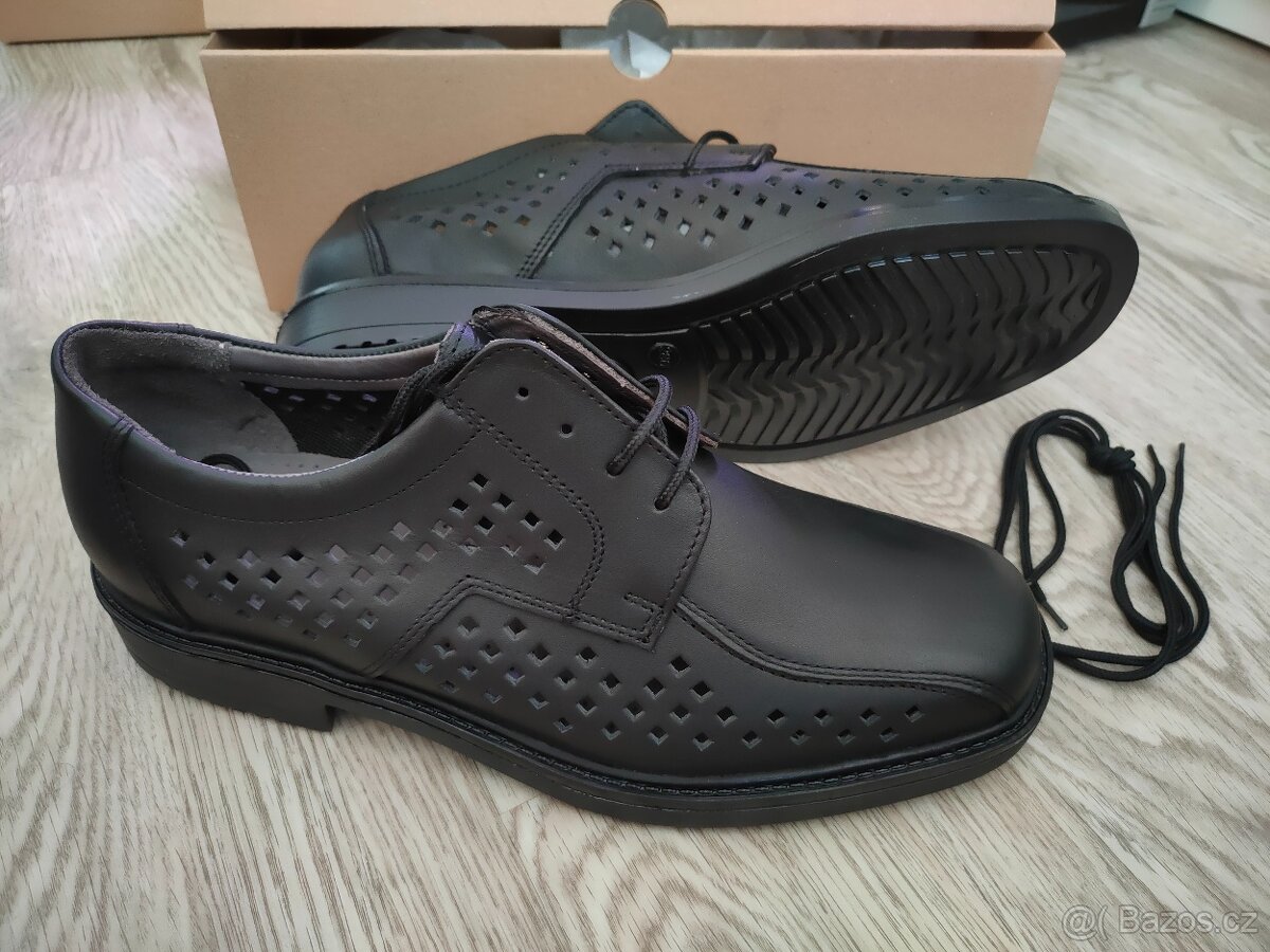 Kožené polobotky značky Prabos