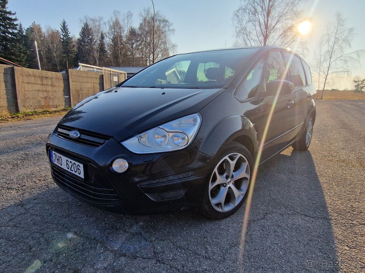 Ford S-Max 2.0Tdci 2012 AUTOMAT Tažné zařízení