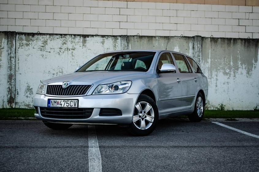 Škoda Octavia Combi 1.6 TDI CR DPF Ambiente DSG