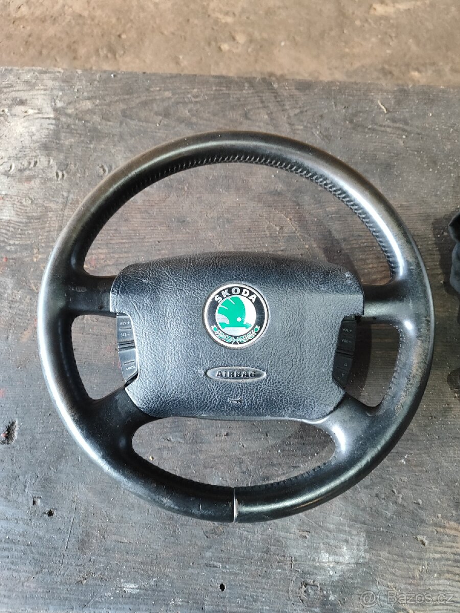 Multifunkční volant Octavia 1 s airbagem