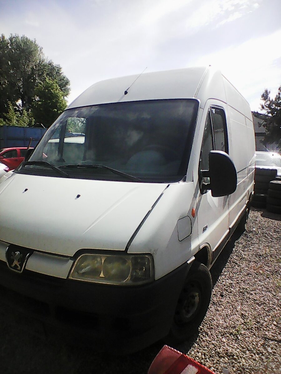 Peugeot Boxer 2,2 D 74kW, r.v. 2004, bez TP a RZ