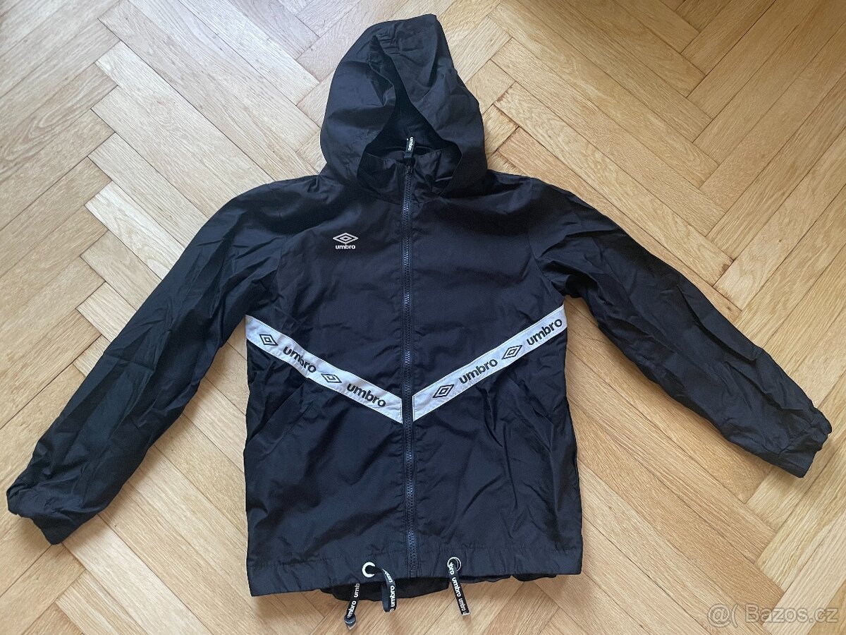 Jarní chlapecká bunda Umbro vel. 140/146 jako nová