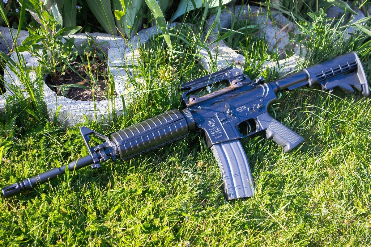 ICS M4A1 CARBINE (ICS-20) Airsoft AEG
