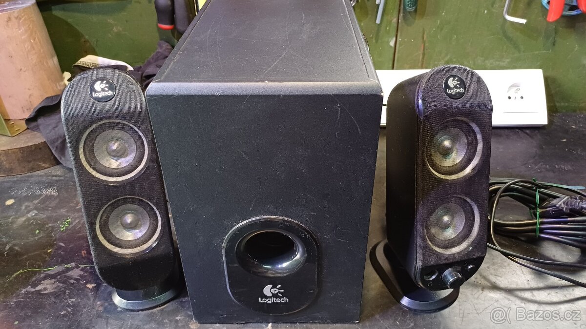 bedny k PC Logitech X-230