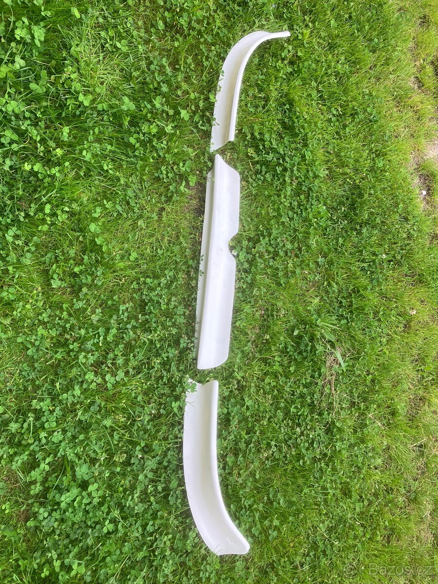 Přední spoiler na Škoda 105-120