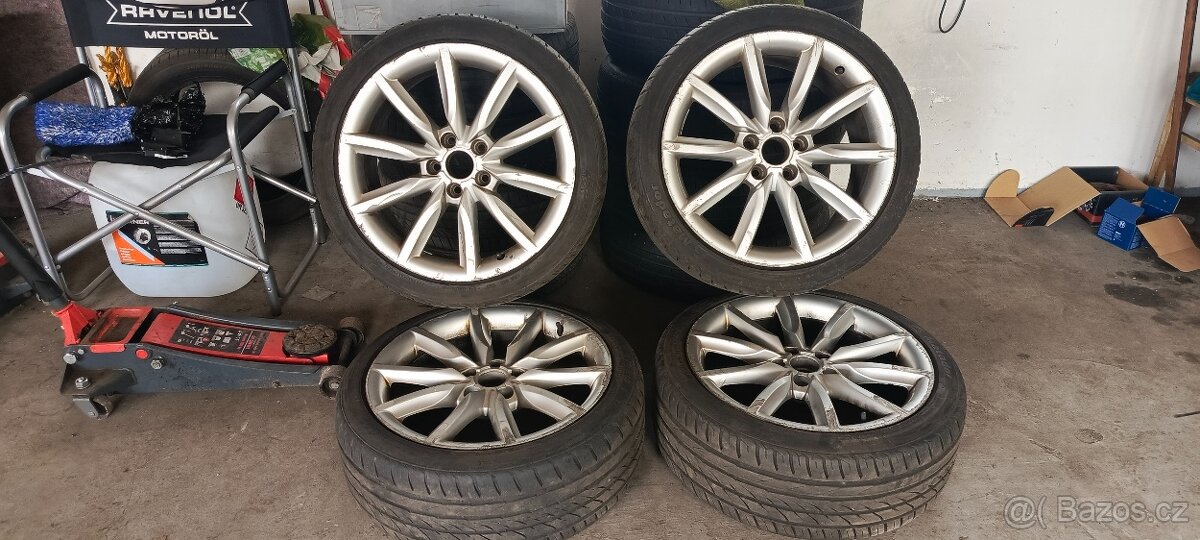 Letní sada 225/40 r18