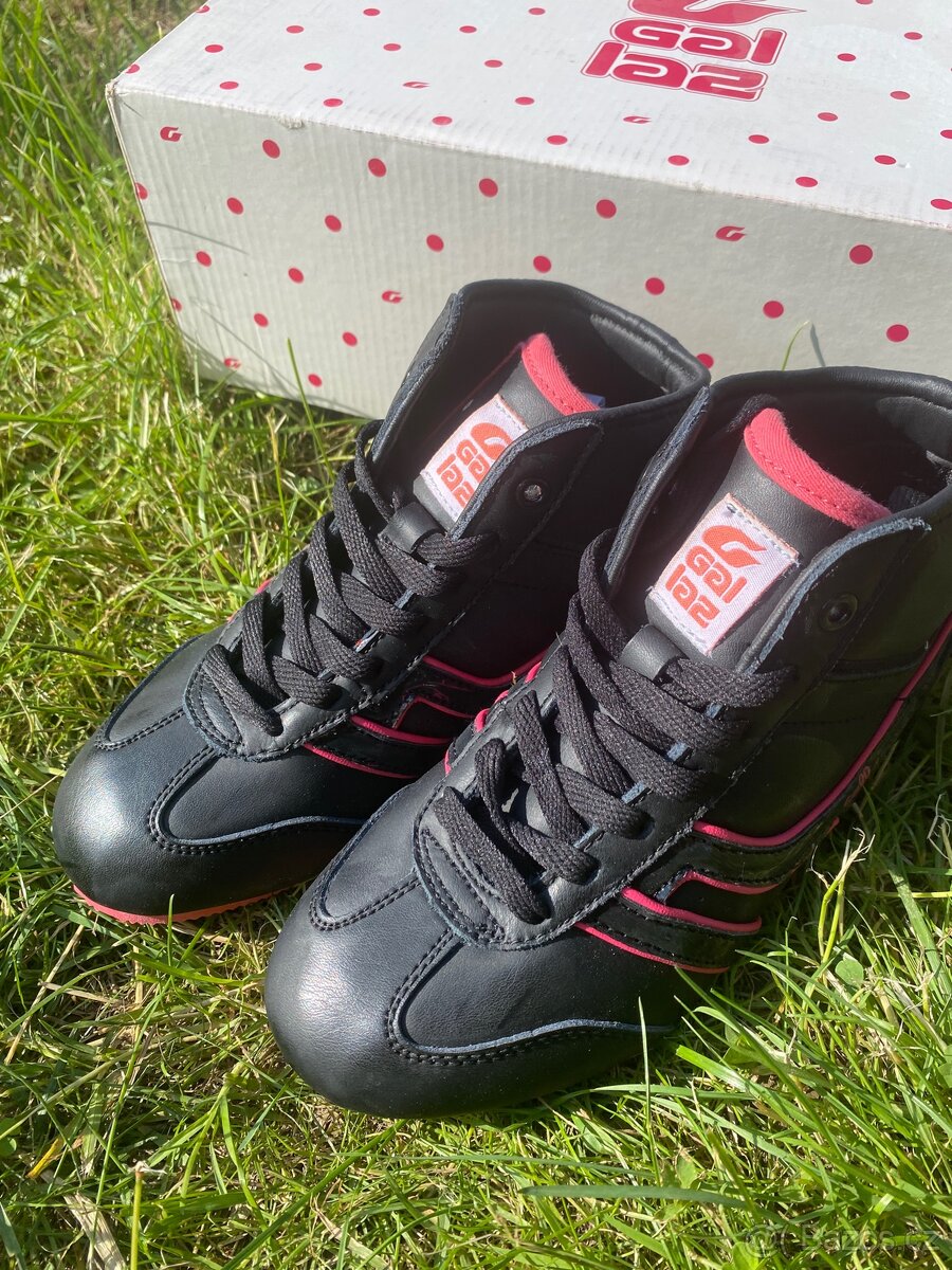 Tenisky black/pink vel. 36