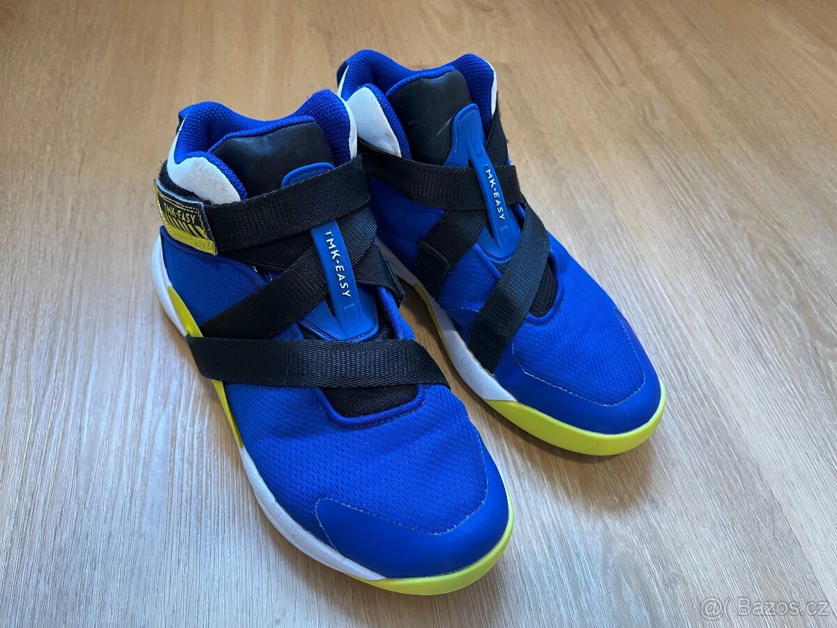 Decathlon - Dětské basketbalové boty Easy X vel.37