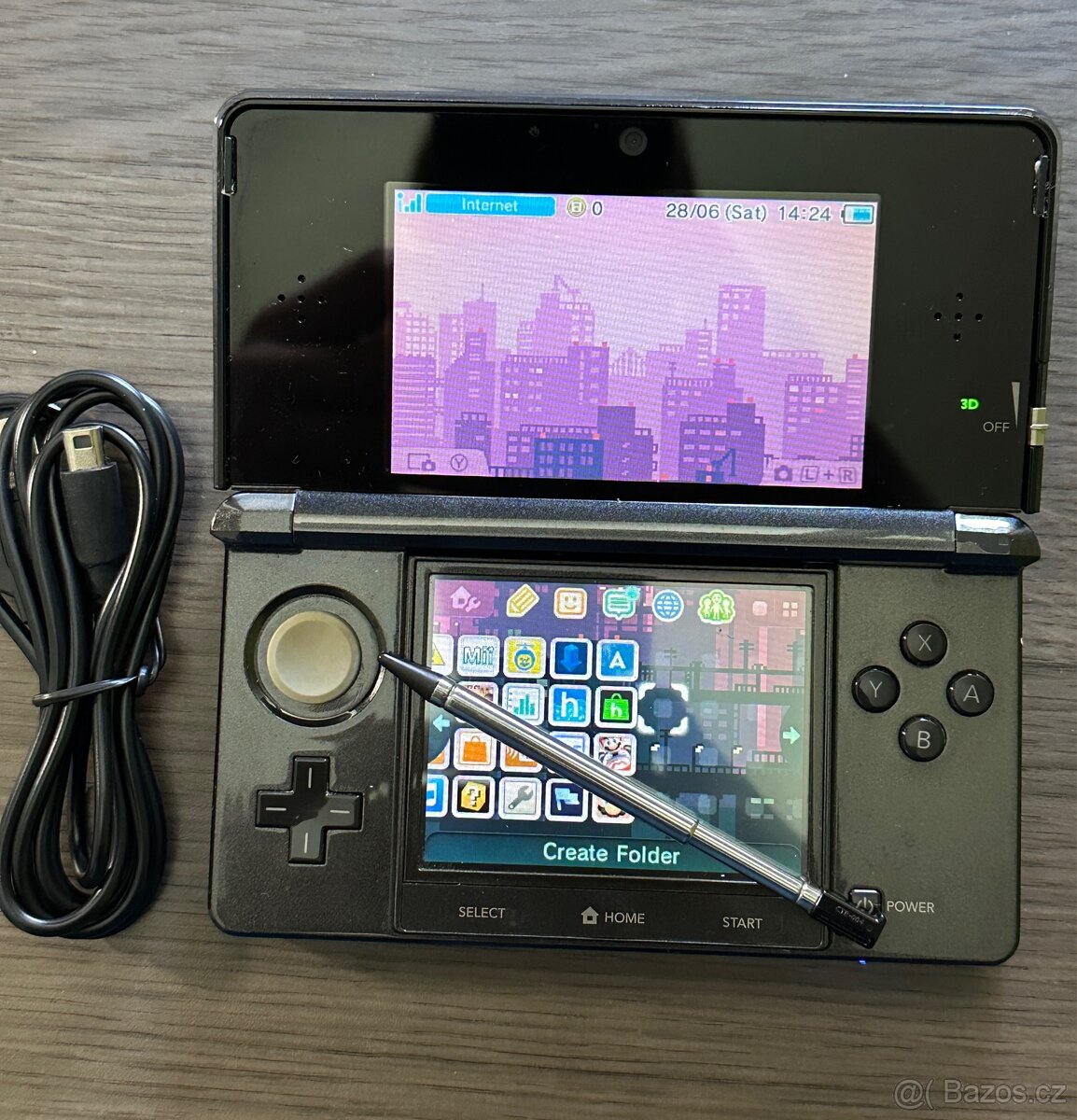 REZERVACE Nintendo 3DS Cosmos Black